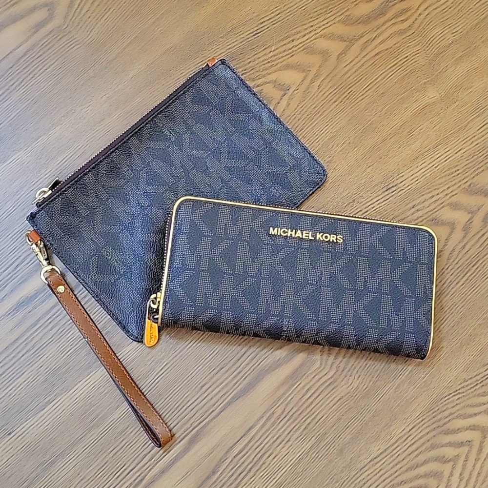 MK wallet & wrist bag